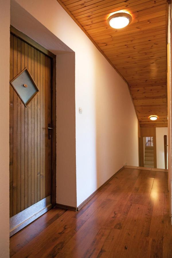 Guesthouse Zafran Smoljanac Zimmer foto
