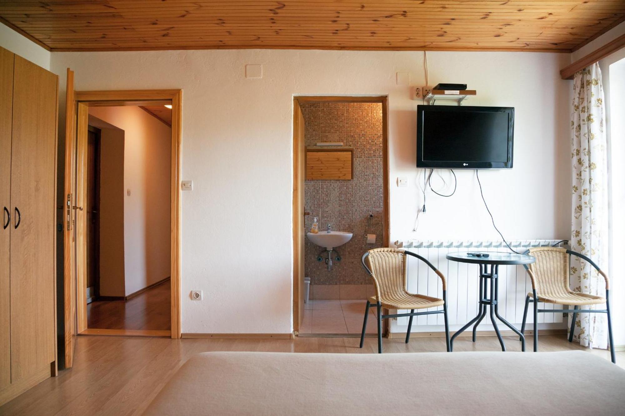 Guesthouse Zafran Smoljanac Zimmer foto